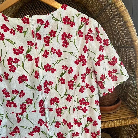 Women's Dress - Picture 3 of 4